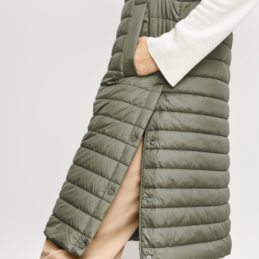 long-quilted-body-warmer-100