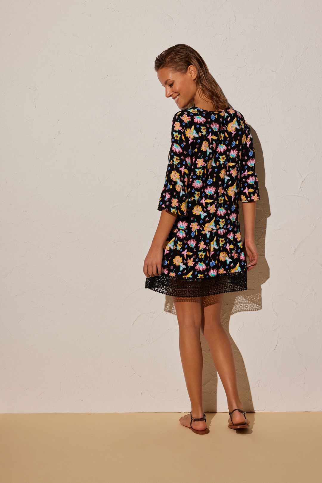 Robe courte_kind off_dos
